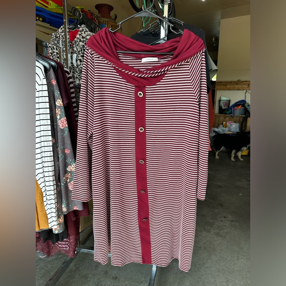 PLUS SIZE/CURVY STRIPED COWL NECK DRESS